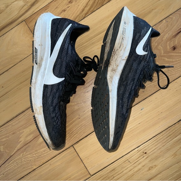 Preloved Nike Pegasus Running Shoes - Picture 2 of 6